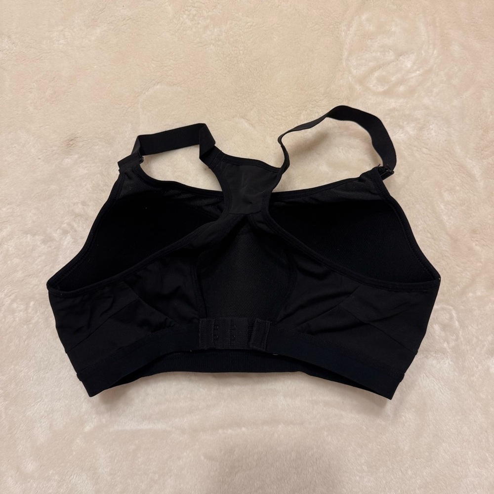 Victoria's Secret Black and Gray Sports Bra - Picture 2 of 3